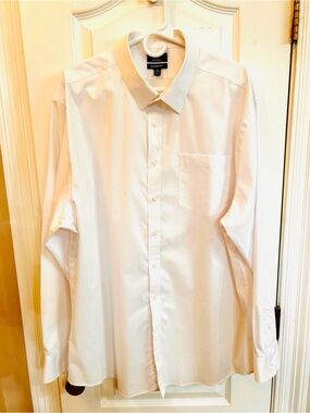 George Men's White Long-Sleeve Dress Shirt with Pocket